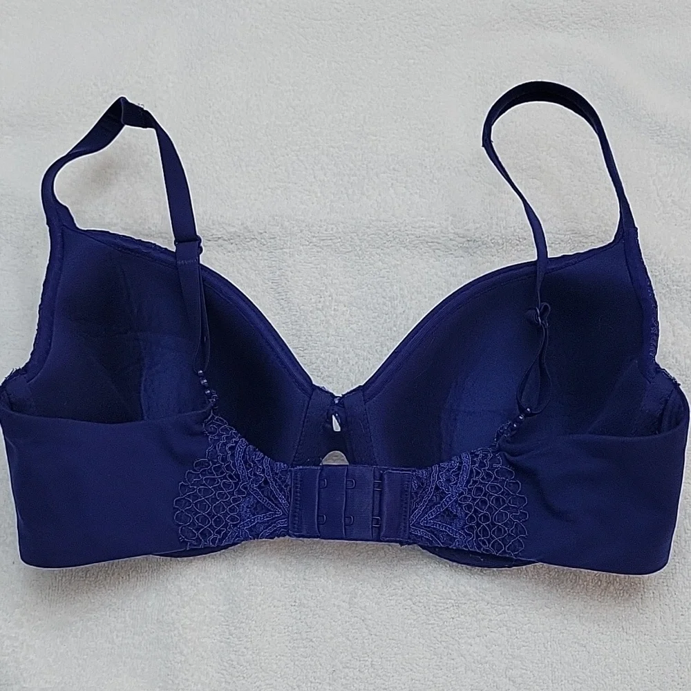 Victoria' Secret Body By VS Perfect Coverage Underwire Blue Lace Padded Bra 34D
